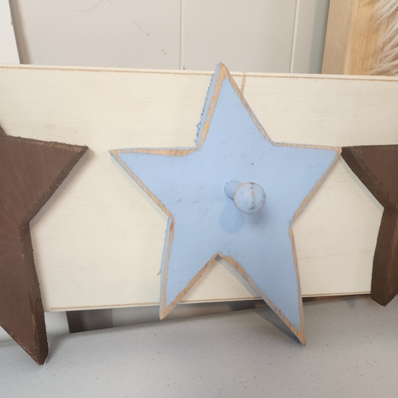 Twelve Timbers Rustic Farmhouse Wall Decor Kids Room Hanging Hooks Stars Blue - Picture 4 of 9